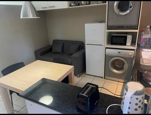 1 BEDROOM PROPERTY TO RENT IN HILLCREST
